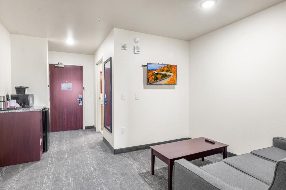 Suite interior